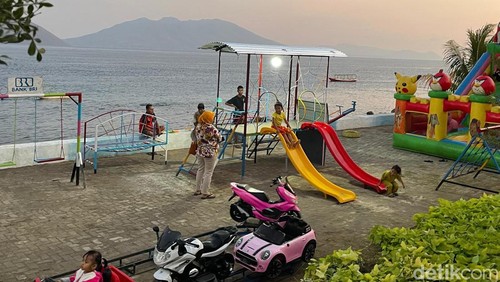 Taman Kota Felix Fernandez di Larantuka, Flores Timur.