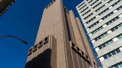 Wujud Gedung Aneh Tanpa Jendela yang Konon Bikin Geger Dunia