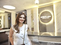 Cerita Seru Cut Tari Jadi Ibu Rumah Tangga