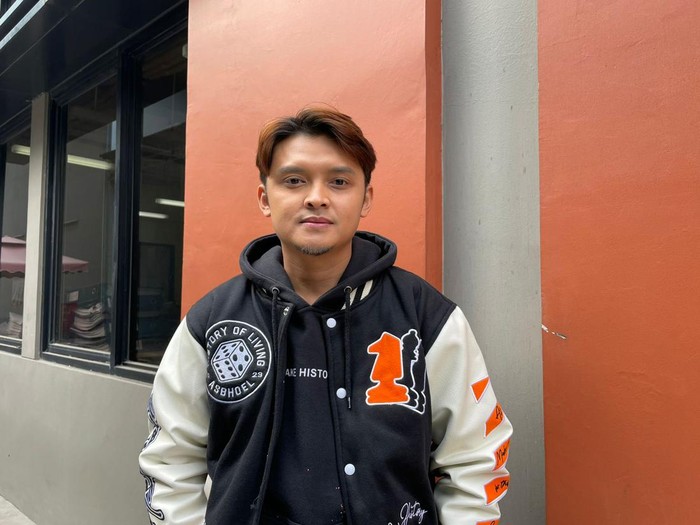Mantan personel band Adam, Dodi Hidayatullah menjawab isu liar yang menyebut dirinya sebagai pelaku pelecehan.