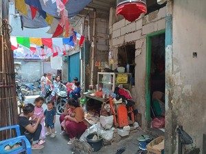 Oh Begini... Rasanya Berkunjung ke Gang Venus Tambora yang Padat Penduduknya