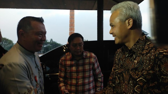 Ganjar tiba di acara HUT Paguyuban Sosial Marga Tionghoa (Tina/detikcom)