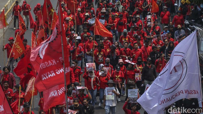 Hari Ini Buruh Serbu Jakarta!