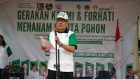 Pelaksanaan kegiatan ini dihadiri oleh Ketua Dewan Penasehat MN KAHMI Dr. Ir. Akbar Tandjung, dan perwakilan dari KLHK, PT Antam Tbk, dan tamu undangan serta tokoh masyarakat setempat.  