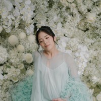 Terlihat pesona anak ketiga dari lima bersaudara itu begitu terpancar. Selain Jessica, sang kakak, Valencia Tanoesoedibjo saat ini diketahui juga sedang hamil anak pertama dengan pebulu tangkis Kevin Sanjaya. Foto: Instagram/@jessicatanoe