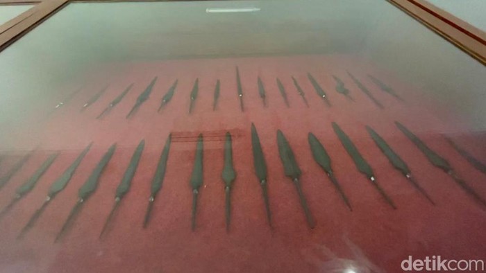 Koleksi tombak Pangeran Diponegoro di Museum Diponegoro Jogja. Foto diambil Senin (25/9/2023).