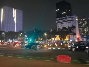 Demo Buruh di Patung Kuda Usai, Jalan Merdeka Barat Dibuka Kembali