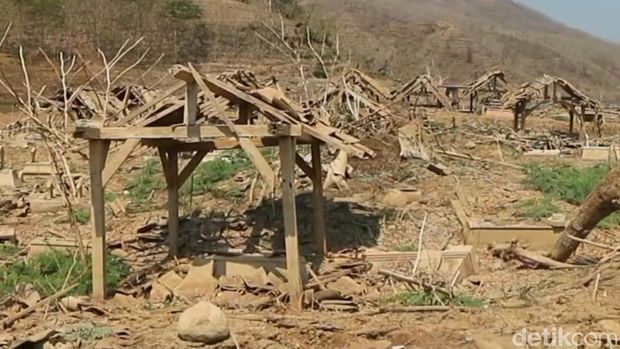 Lokasi makam tua muncul kembali usai Waduk Bendo mengering