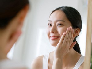 Pakar Harvard Spill Resep Wajah Awet Muda Tanpa Filler-Botox