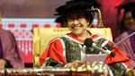 Momen Megawati Terima Gelar Doktor HC dari UTAR Malaysia