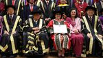 Momen Megawati Terima Gelar Doktor HC dari UTAR Malaysia