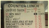 Restoran bernama Counter Lunch mematok harga menu tak lebih dari 0,75 sen. Jika merujuk pada nilai tukar Dollar AS dan Rupiah di tahun 90an, harga makanan di sini hanya Rp 1.300an saja. Foto: Istimewa