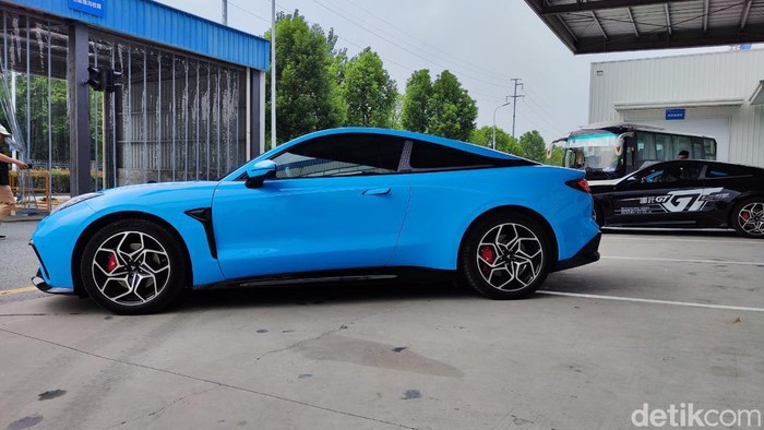 Mobil Listrik Neta GT