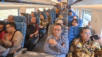 Kereta Cepat yang dinamakan Whoosh ini akan menjadi moda transportasi yang ramah lingkungan dan terintegrasi dengan kawasan transit oriented development (TOD).  