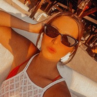 Nia Ramadhani tampaknya sedang menghabiskan waktu liburannya dengan berkunjung ke Bali. Hal itu terlihat dari unggahan-unggahannya di akun Instagram. Foto: Instagram/@ramadhaniabakrie