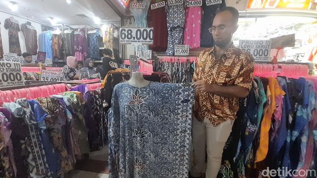 Pedagang daster di Tanah Abang