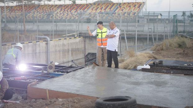 Pembangunan jembatan penghubung VIP Deluxe menuju Royal Box atau Paddock