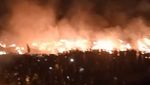 Rumput Stadion Kanjuruhan Terbakar Saat Malam Peringatan 1 Tahun Tragedi