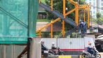 Proyek JPO Kebayoran Lama Terus Dikebut