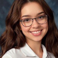 Seorang pria bernama Muhammad Zainul Arifin dari Asosiasi Lawyer Muslim Indonesia (ALMI) melaporkan video syur yang mirip dengan Rebecca Klopper. Kini sang artis dipolisikan. Dia (Rebecca) bagian dari salah satu itu (terlapor). RK salah satu, dia public figure jadi lebih mudah tracing, jawab Zainul, seperti dikutip dari detikNews. Foto: dok. Instagram/@rklopper