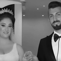 Revan dan Haneen tak pernah menyangka, pernikahan yang seharusnya jadi hari paling bahagia bagi mereka, justru berakhir bencana. Foto: Tangkapan layar YouTube/Sky News
