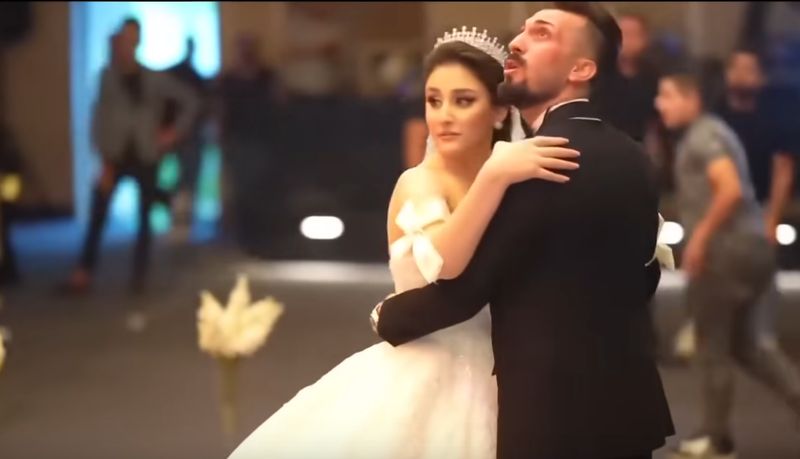 Revan dan Haneen, pengantin Irak yang pernikahannya picu kebakaran, tewaskan 113 orang.