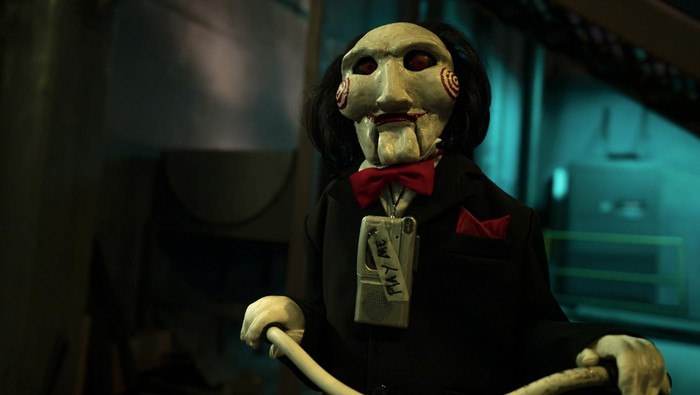 Cuplikan adegan dalam film Saw X (2023).