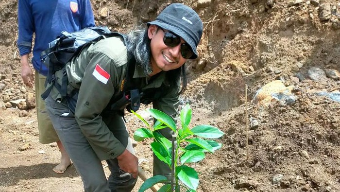 Solichin menggagas Petani Muda di Malang