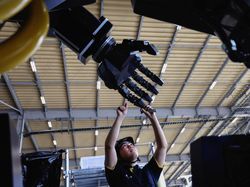 Startup Jepang Bikin Robot Raksasa, Bisa Dikemudikan Manusia