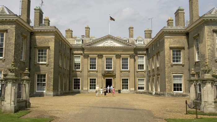 Tampak Depan Althorp House/David Levenson via Getty Images Tampak Depan Althorp House/David Levenson via Getty Images