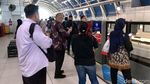 Tarif Baru Berlaku, Begini Suasana Penumpang LRT Jabodebek