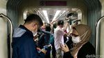 Tarif Baru Berlaku, Begini Suasana Penumpang LRT Jabodebek