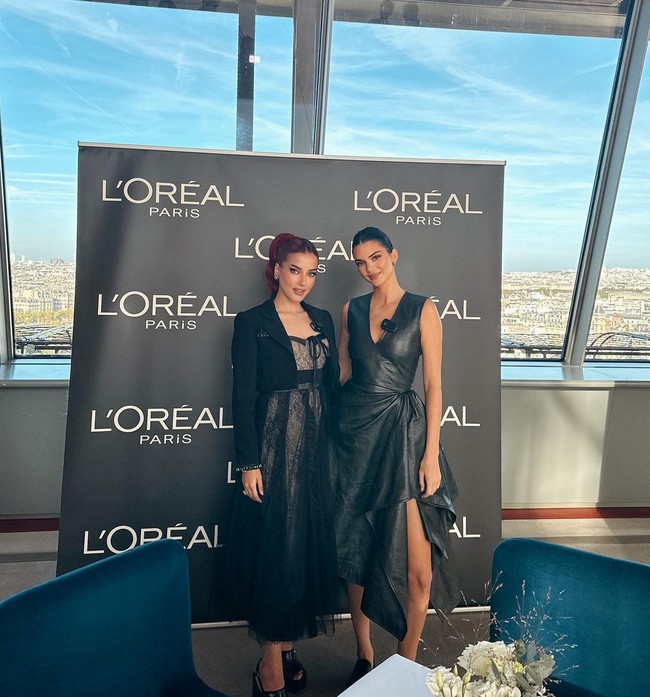 Tasya Farasya mendapat kesempatan bertemu dan mewawancarai Kendall Jenner di acara L’Oreal Paris yang diadakan di Paris, Prancis, belum lama ini. Foto: Instagram/@tasyafarasya