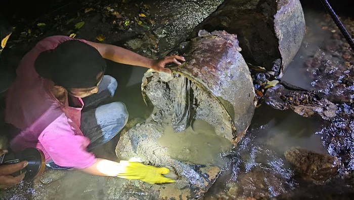 Warga digegerkan dengan penemuan kerangka manusia di dalam drum yang dicor. (Foto: dok Polres Aceh Besar).