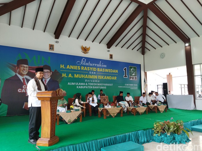Anies Baswedan di Ponpes Darussalam, Purwokerto, Jateng, 3 Oktober 2023. (Kurniawan Fadilah/detikcom)