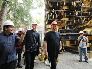 Momen Ganjar Lihat Desain Istana Negara IKN di NuArt Bandung