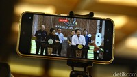 Hari ini kami kedatangan Pak Menteri BUMN adalah dalam rangka bersih-bersih BUMN dan tentunya ini adalah tindak lanjut yang dulu kita sampaikan bahwa kita akan update terus kegiatan-kegiatan bersih-bersih BUMN, kata Burhanuddin di kantornya, Selasa (3/10/2023).  