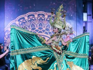 Wakili RI di Miss International, Farhana Pakai Kostum Lampung Berat 16 Kg