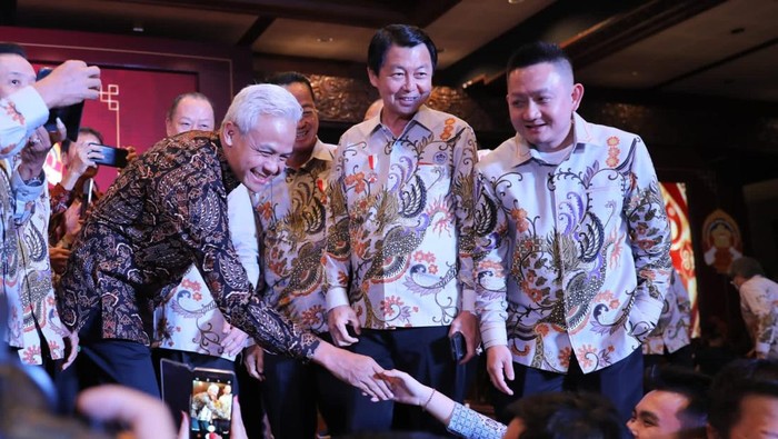 Ganjar Pranowo menghadiri peringatan HUT ke-25 Paguyuban Sosial Marga Tionghoa Indonesia (PSMTI).