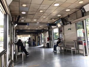Pengguna TransJ Harap Revitalisasi Halte Benhil-Semanggi Jangan Lama-lama