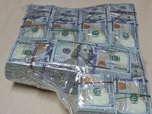 Kejagung Geledah 3 Tempat di Kasus Korupsi Tol MBZ, Sita 354.700 Dolar AS