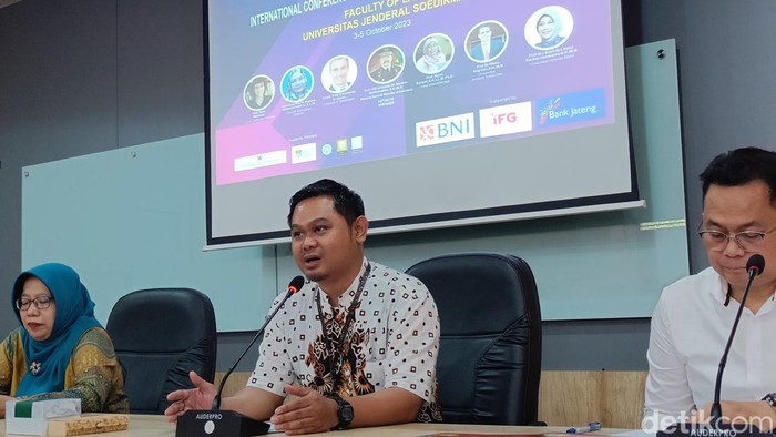 Ketua panitia acara International Conference On Law, Governance and Sosial Justice (ICoL Gas) 2023, Tedi Sudrajat memberikan keterangan, Selasa (3/10/2023).