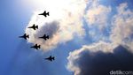 Manuver Jet Tempur dan Helikopter Ramaikan Gladi Bersih HUT TNI
