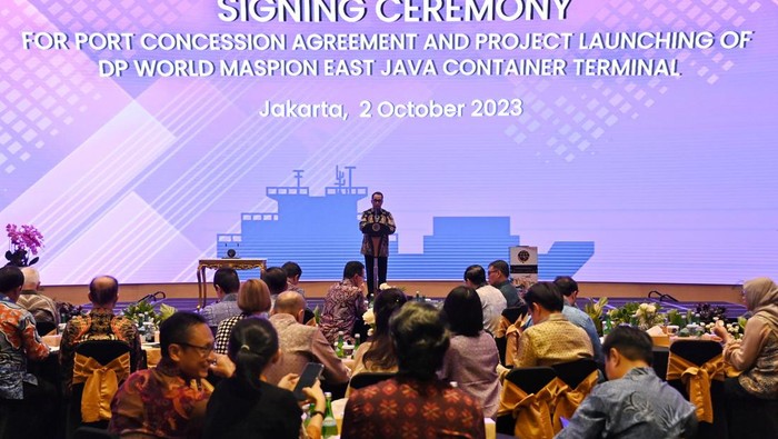 Menteri Perhubungan Budi Karya Sumadi di acara signing ceremony pembangunan terminal peti kemas DP World dan Maspion