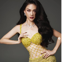 Pada malam final, Hoa diminta mendefinisikan apa itu confident beauty. Apa jawaban Hoa? “Seorang wanita yang percaya dengan dirinya dan bisa memimpin kehidupannya sendiri. Seorang wanita yang bisa mengakui kesuksesan orang lain dan mengatasi kegagalannya untuk meningkatkan dirinya menjadi versi yang lebih baik.” Foto: Dok. Instagram quynhoabuii