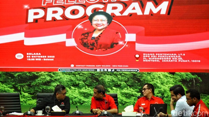 PDIP Tebar Beasiswa Pendidikan Senilai Ratusan Juta Rupiah PDIP Tebar Beasiswa Pendidikan Senilai Ratusan Juta Rupiah