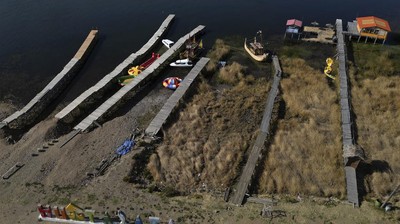Penampakan Danau Tertinggi di Dunia Mulai Mengering