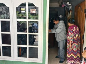 Tawuran Remaja Bersajam Bikin Resah, Kaca Rumah Warga Jadi Sasaran