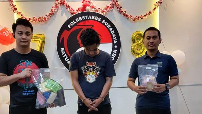 Pengedar narkoba dan barang buktinya yang berhasil diamankan polisi