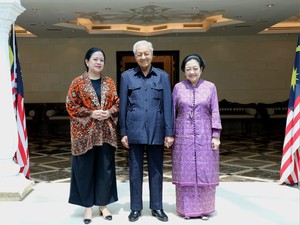 Pertemuan Penuh Tawa Megawati dan Mahathir, Bahas Hujan hingga IKN
